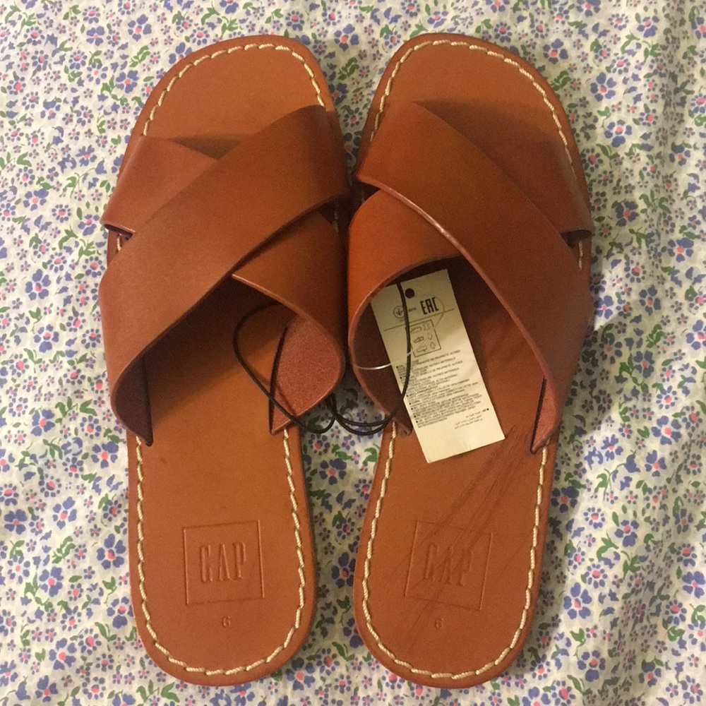 Gap brown sandals